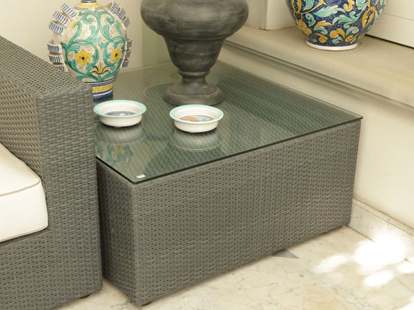Tavolino da appoggio in rattan sintetico grigio