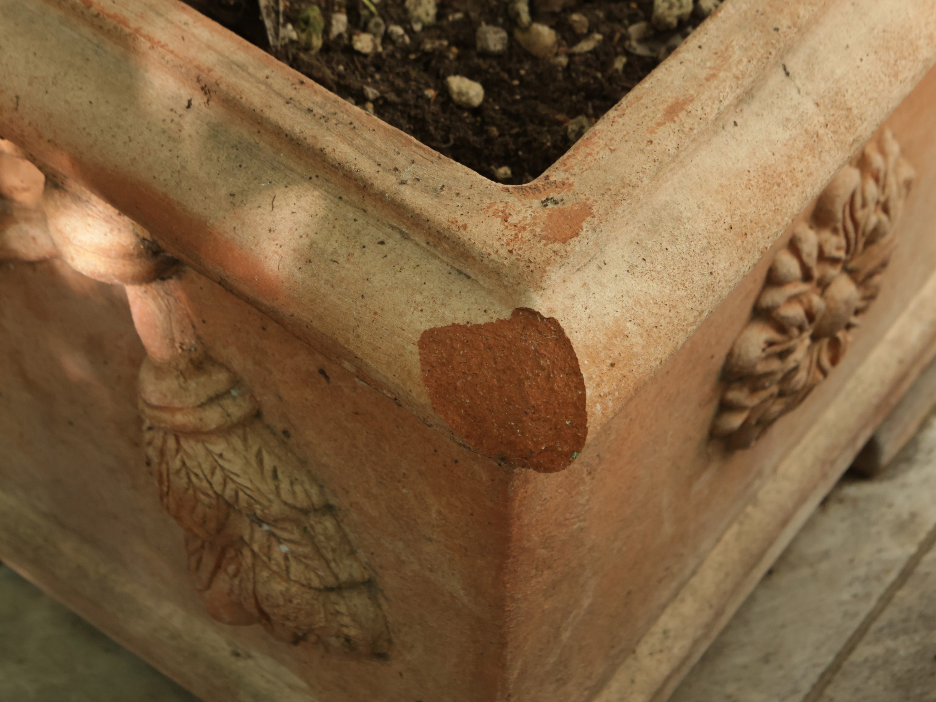 Serie di Tre Grando Vasi a Cassetta in Terracotta, Archeo Impruneta