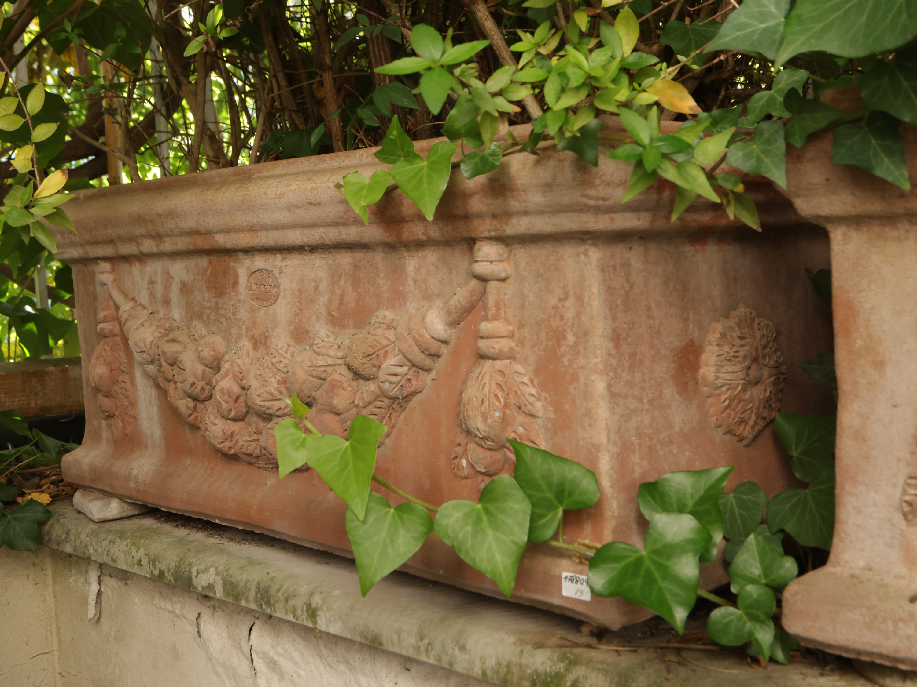 Serie di Tre Vasi a Cassetta in Terracotta, Archeo Impruneta