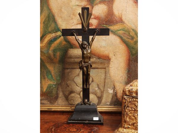 Bronze crucifix  - Auction Christmas Auction - Maison Bibelot - Casa d'Aste Firenze - Milano