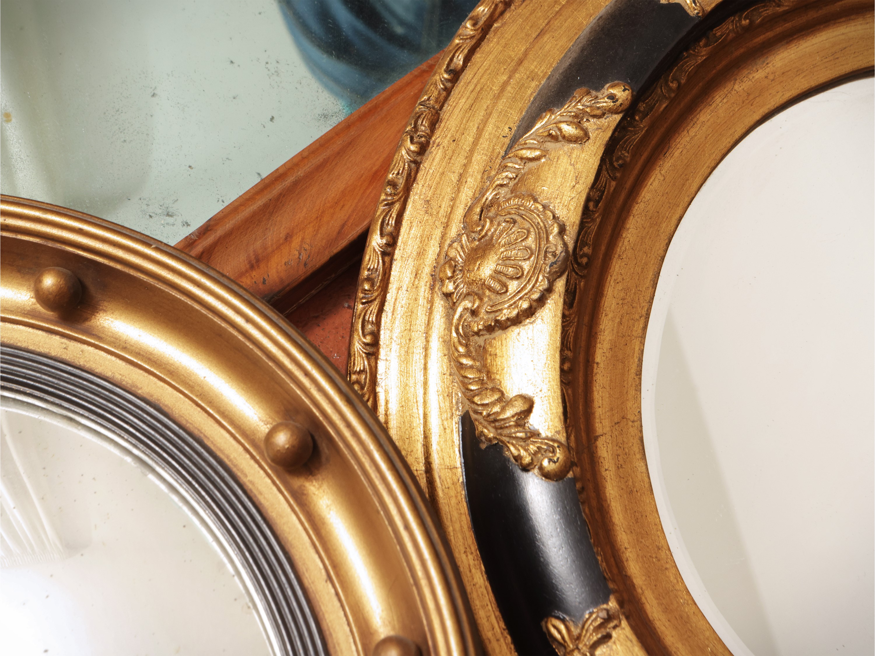 Cinque Piccole Specchiere Decorative