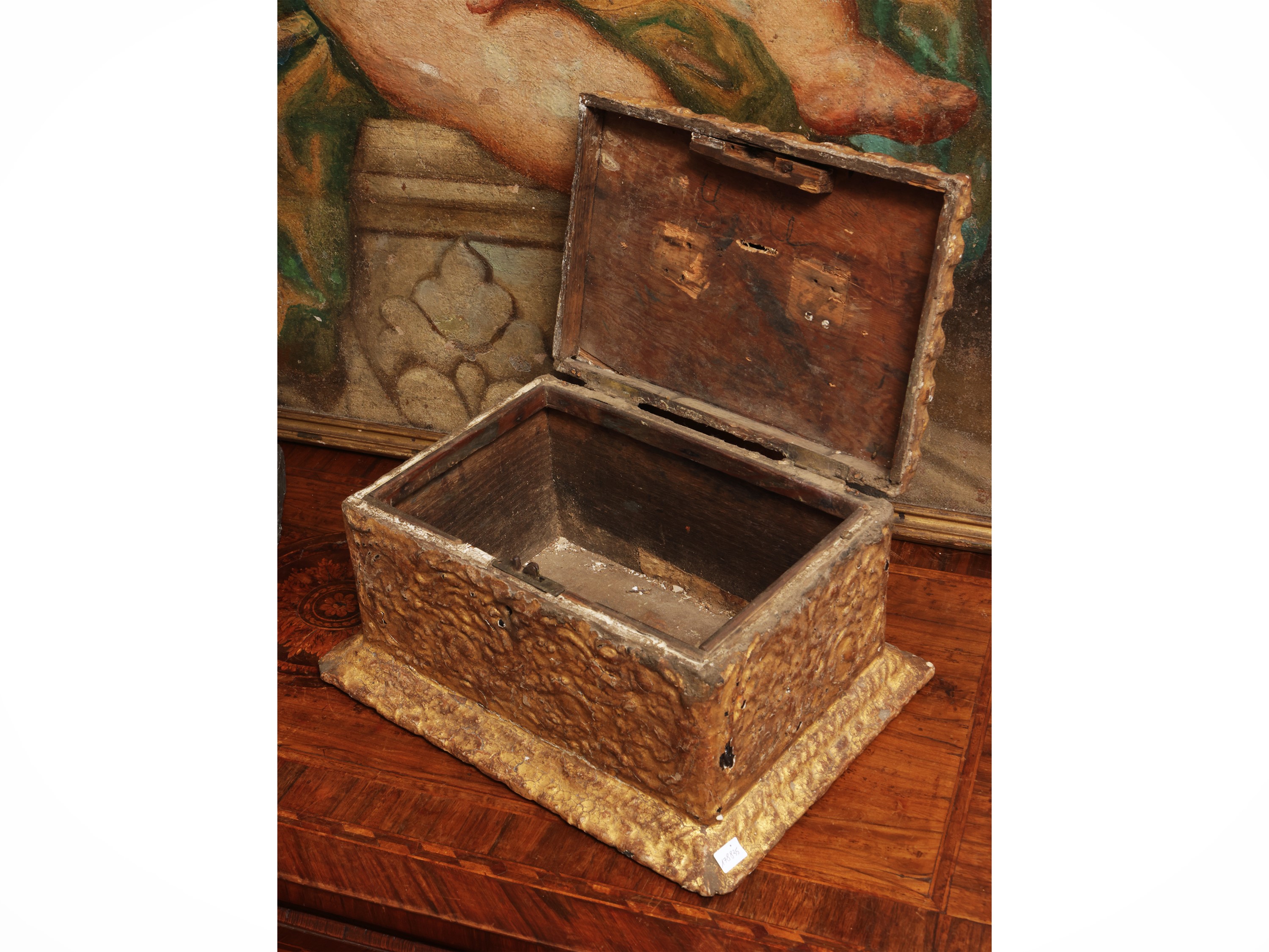 Cofanetto in Legno e Pastiglia Dorata