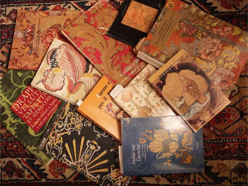 Libri: Tessuti antichi