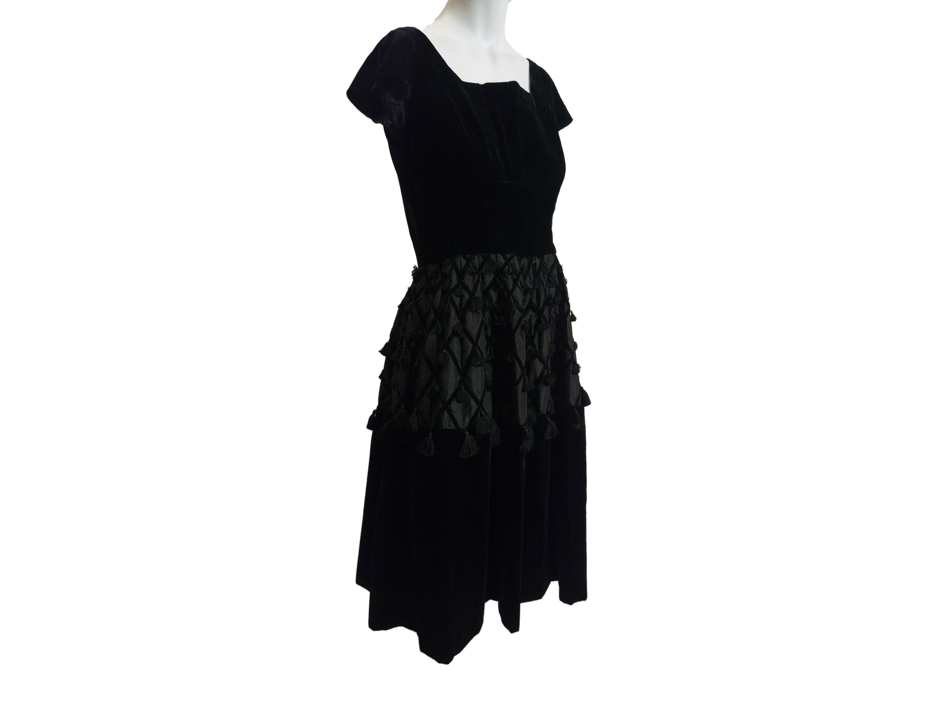 Abito in velluto nero