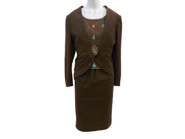 Brown wool tailored suit and top