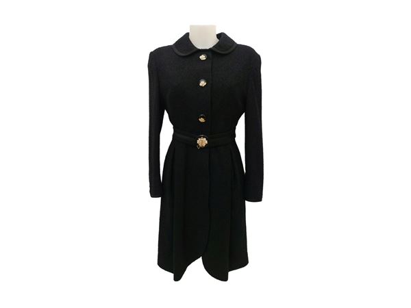Tailored suit in black wool