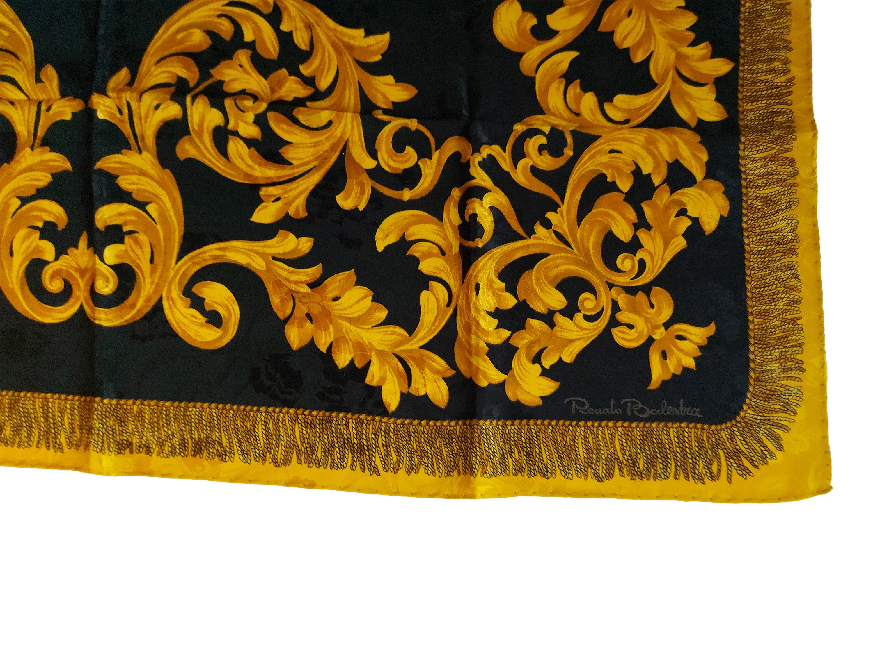 Renato Balestra, Foulard in seta con motivo di carrozza su fondo nero