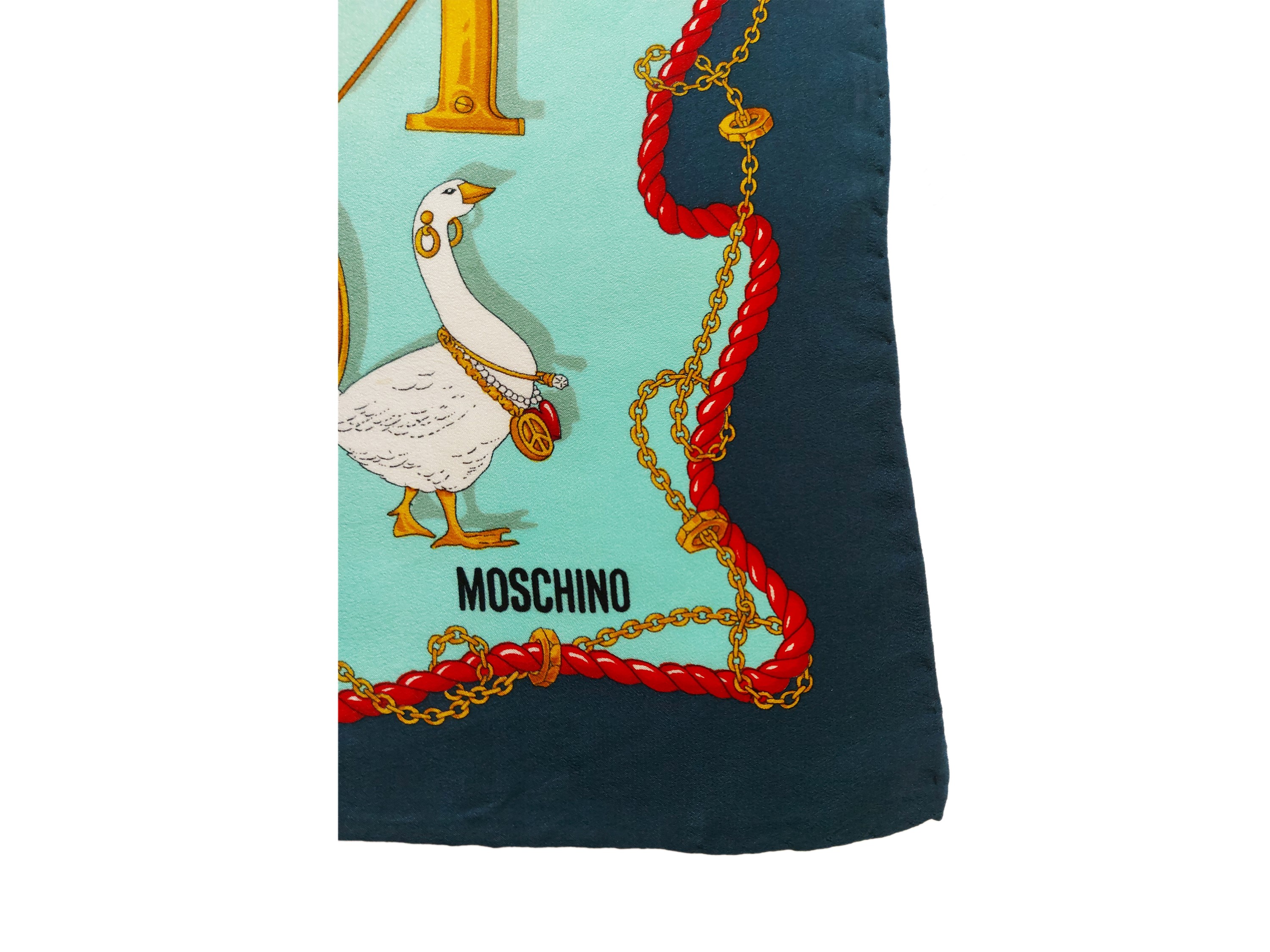 Moschino, Carré in seta con motivo di animali su fondo azzurro