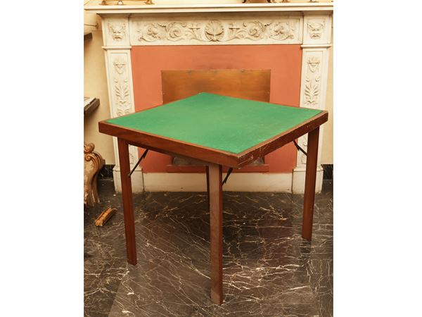 Soft wood gaming table