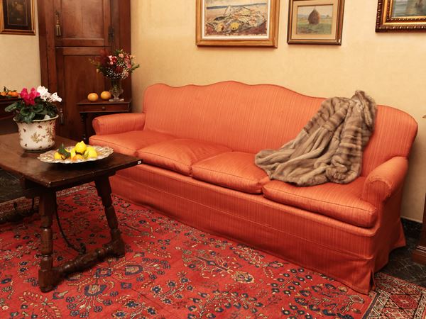 Divano a quattro posti imbottito  - Asta Asta di Natale - Maison Bibelot - Casa d'Aste Firenze - Milano