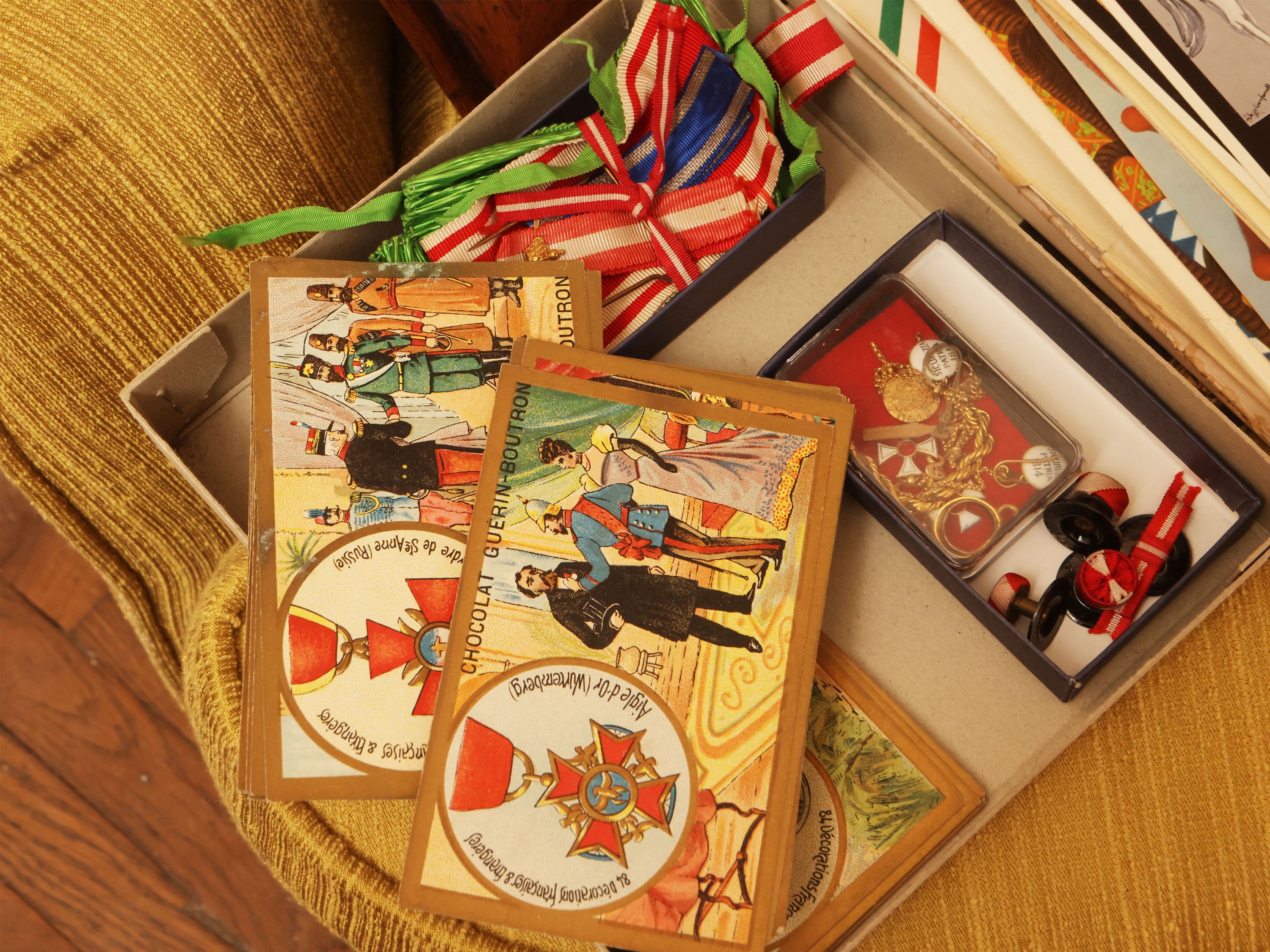 Militaria