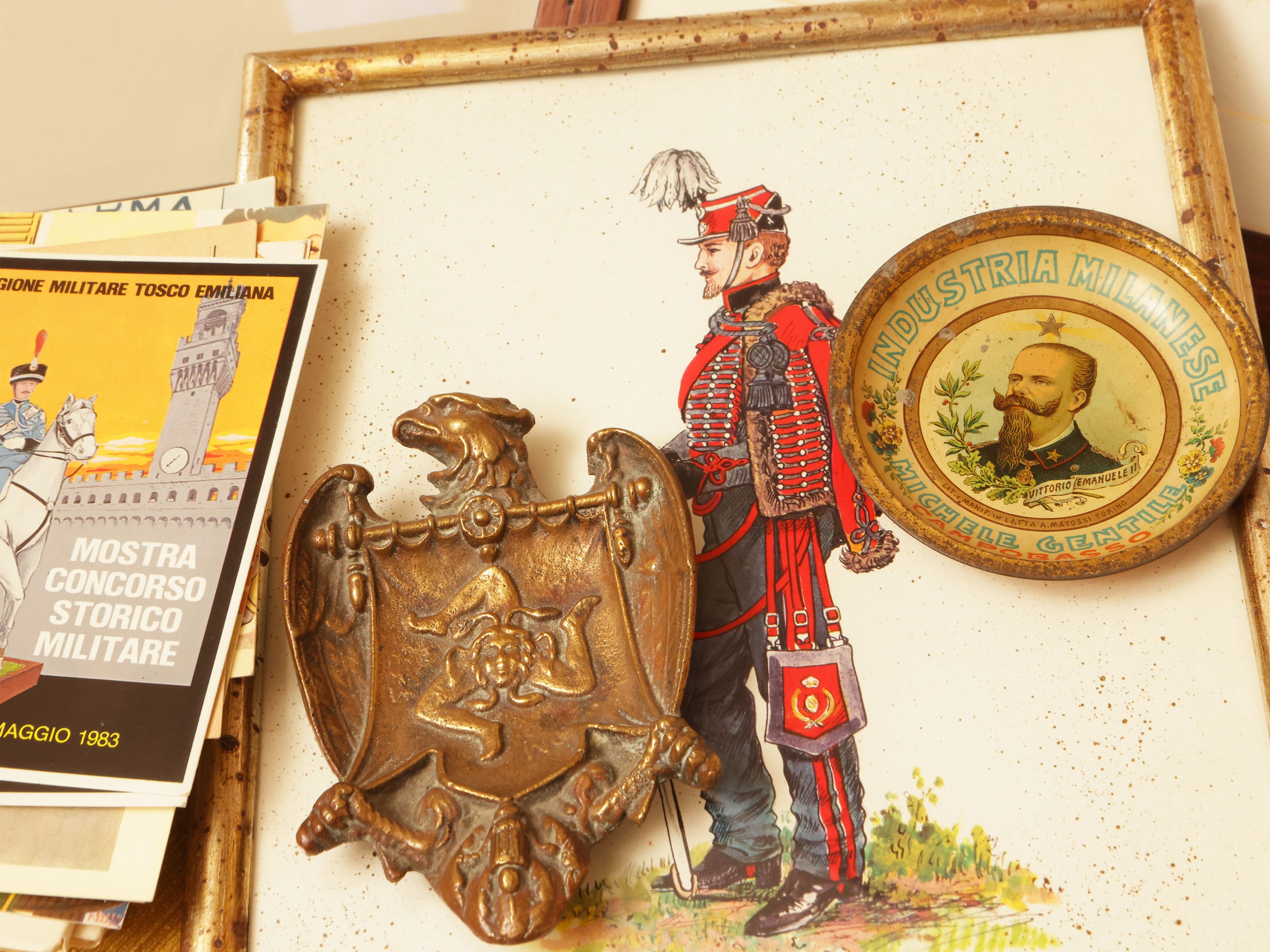 Militaria