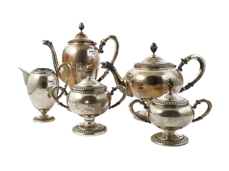 Servizio da tè e caffè in argento