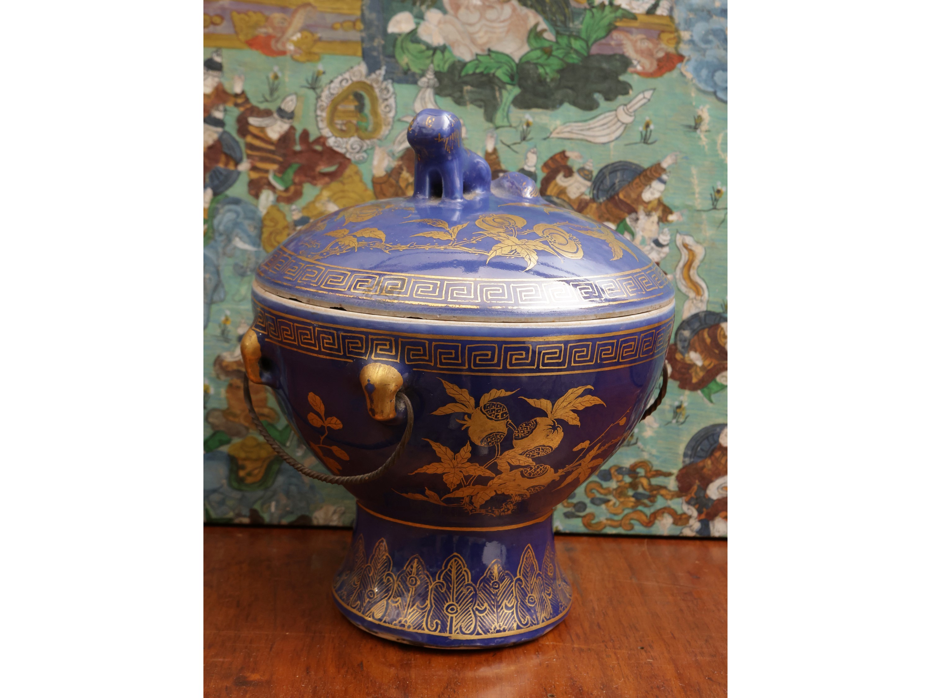 Vaso con coperchio in porcellana powder blu, Cina, fine dinastia Qing – periodo Repubblica