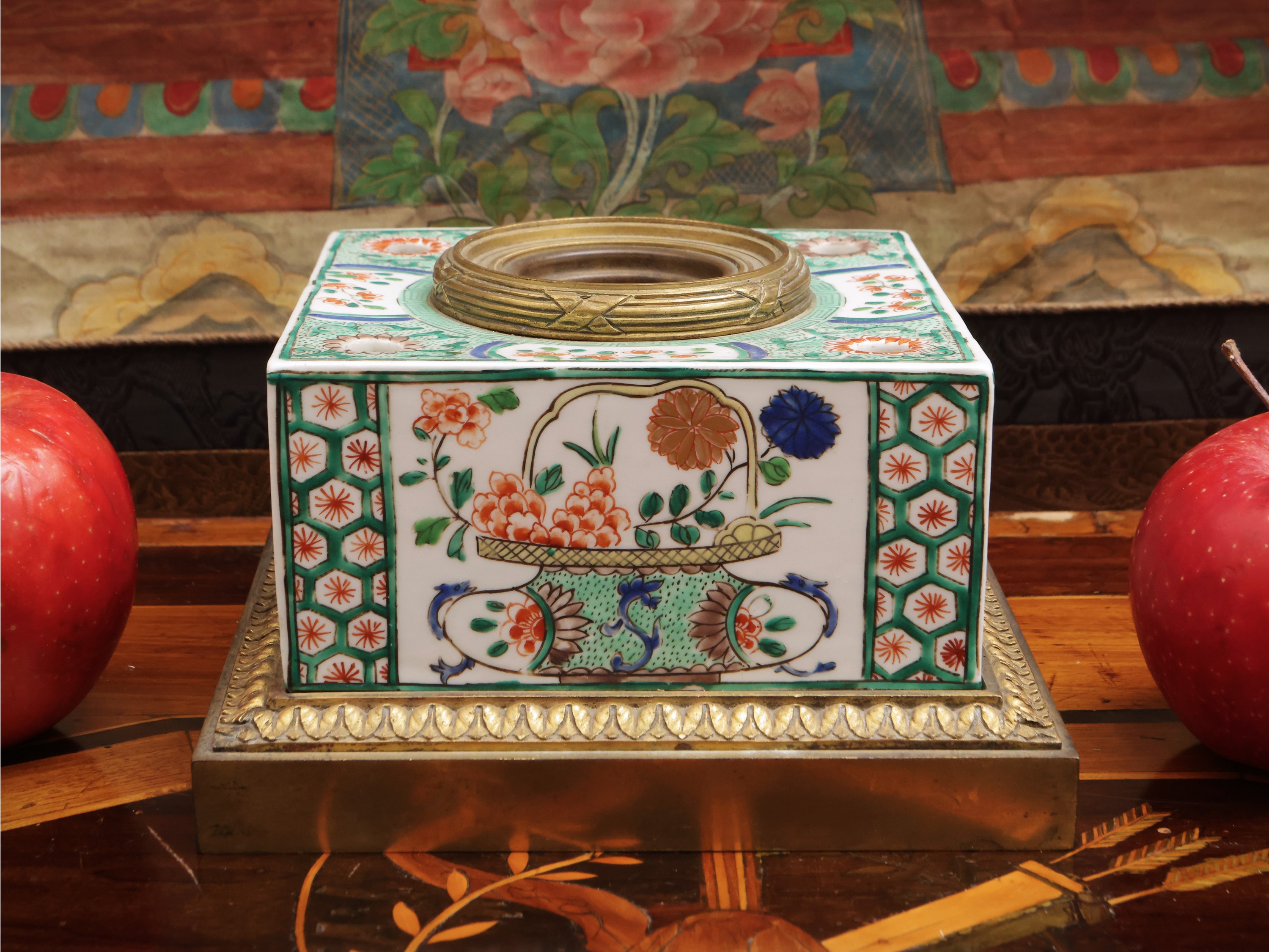 Scatola porta-inchiostro in porcellana famiglia verde, Cina, dinastia Qing