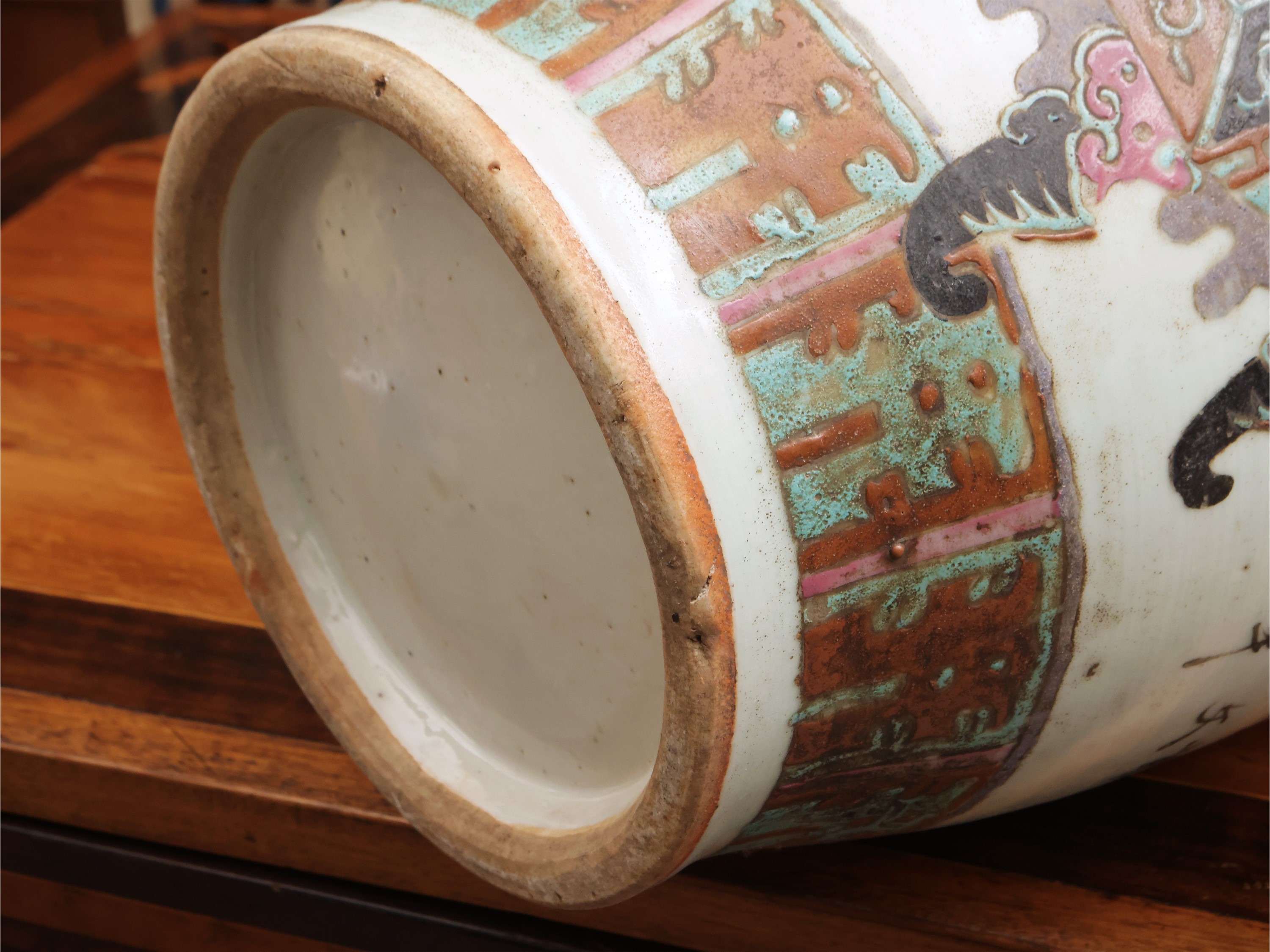 Vaso in porcellana a smalti famiglia rosa, Cina, fine Qing