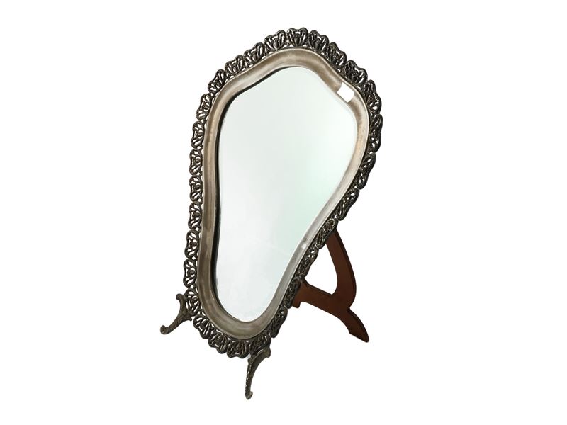Specchio da toilette con cornice in argento