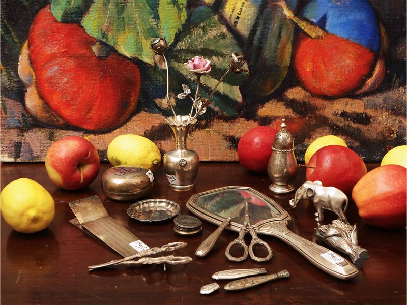 Miscellanea di ninnoli e bomboniere in argento