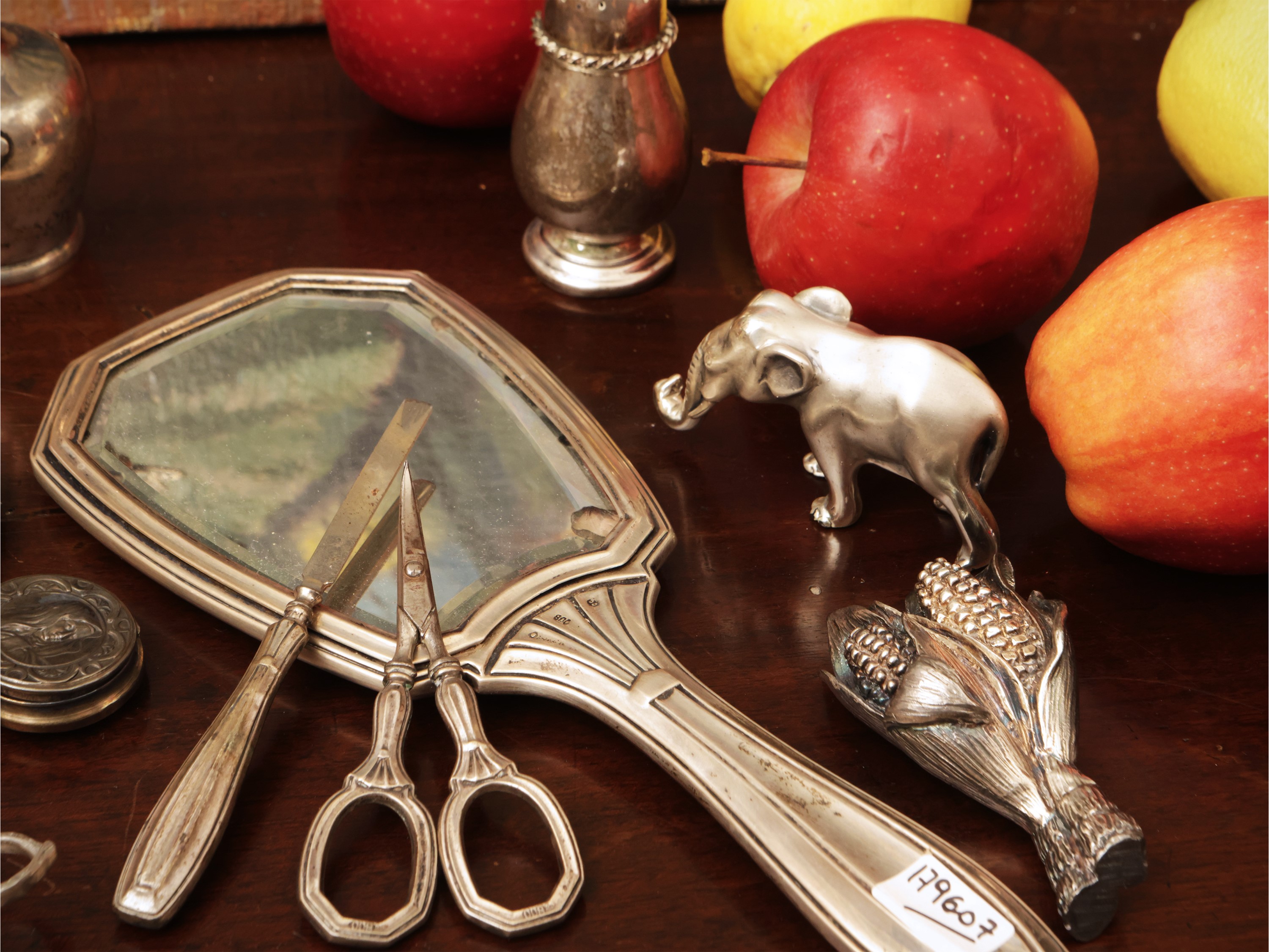 Miscellanea di ninnoli e bomboniere in argento