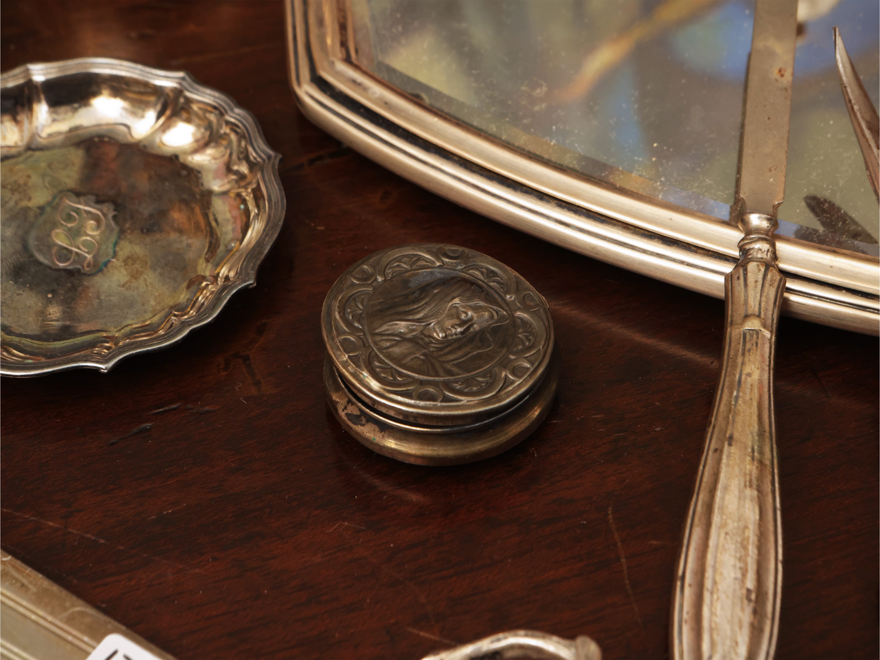 Miscellanea di ninnoli e bomboniere in argento