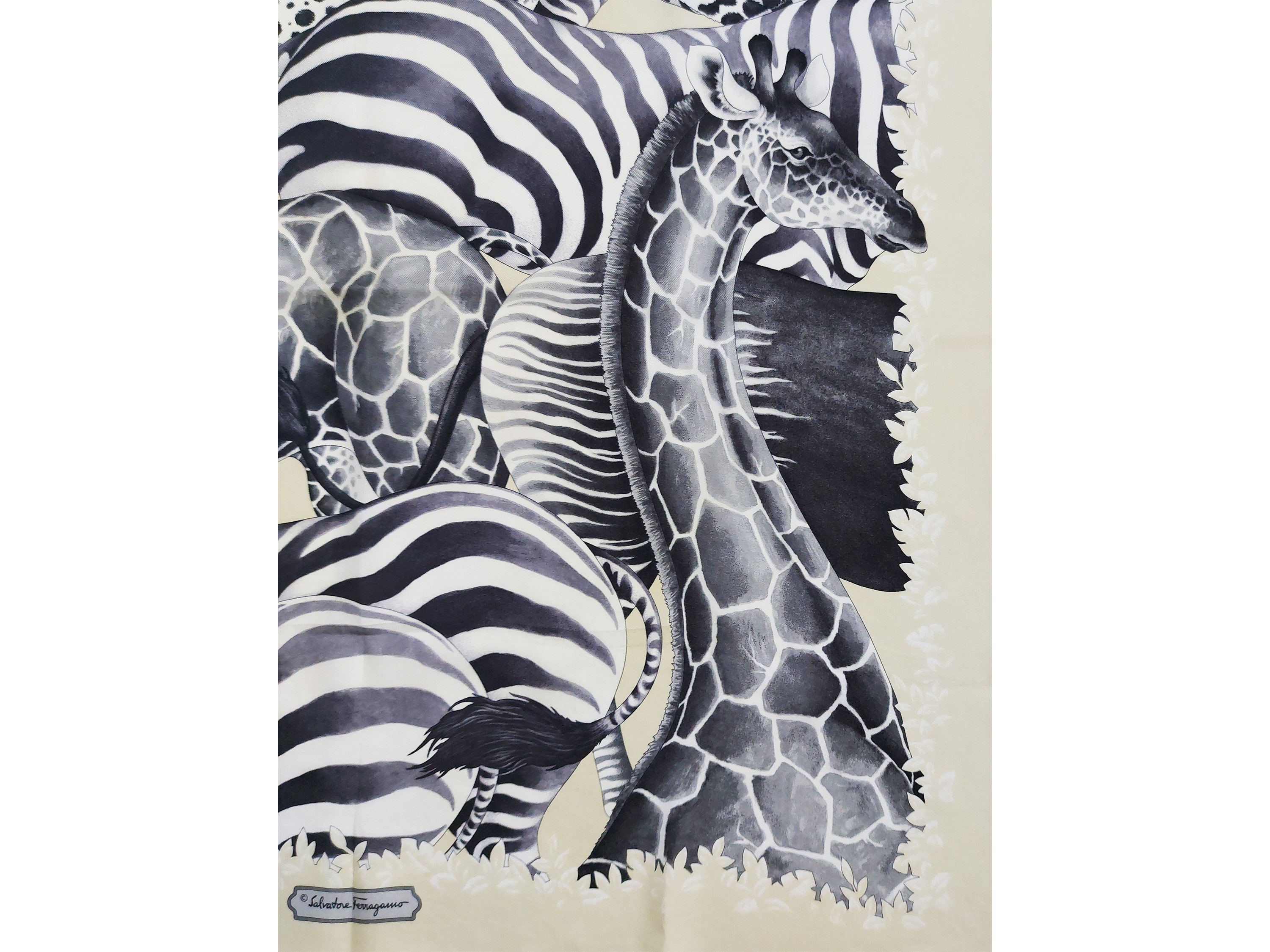 Salvatore Ferragamo - Foulard in Seta Animalier