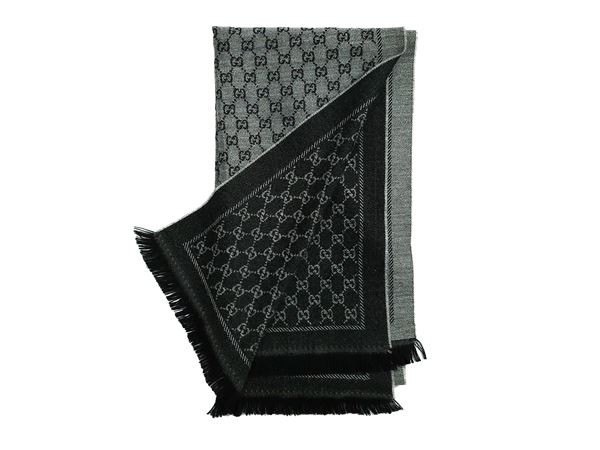 Gucci - Gray and black wool scarf  - Auction Vintagemania - Winter selection - Maison Bibelot - Casa d'Aste Firenze - Milano