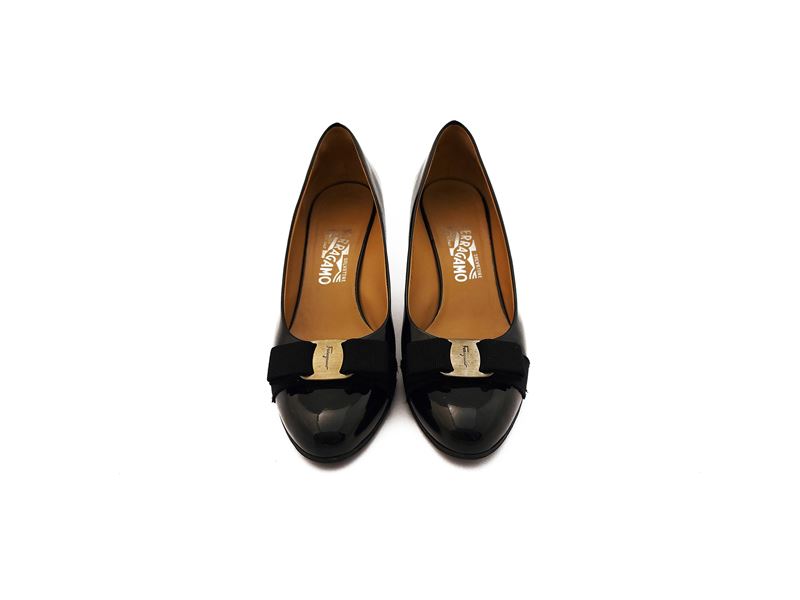 Salvatore Ferragamo - Décolleté in vernice nera