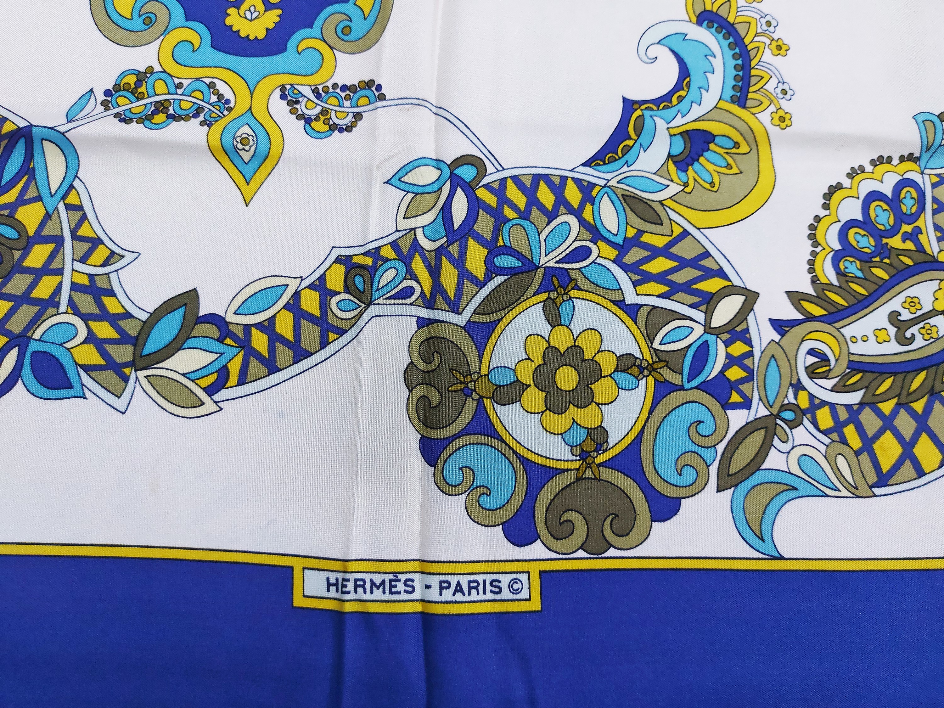 Hermès - Foulard "Cendrillon"