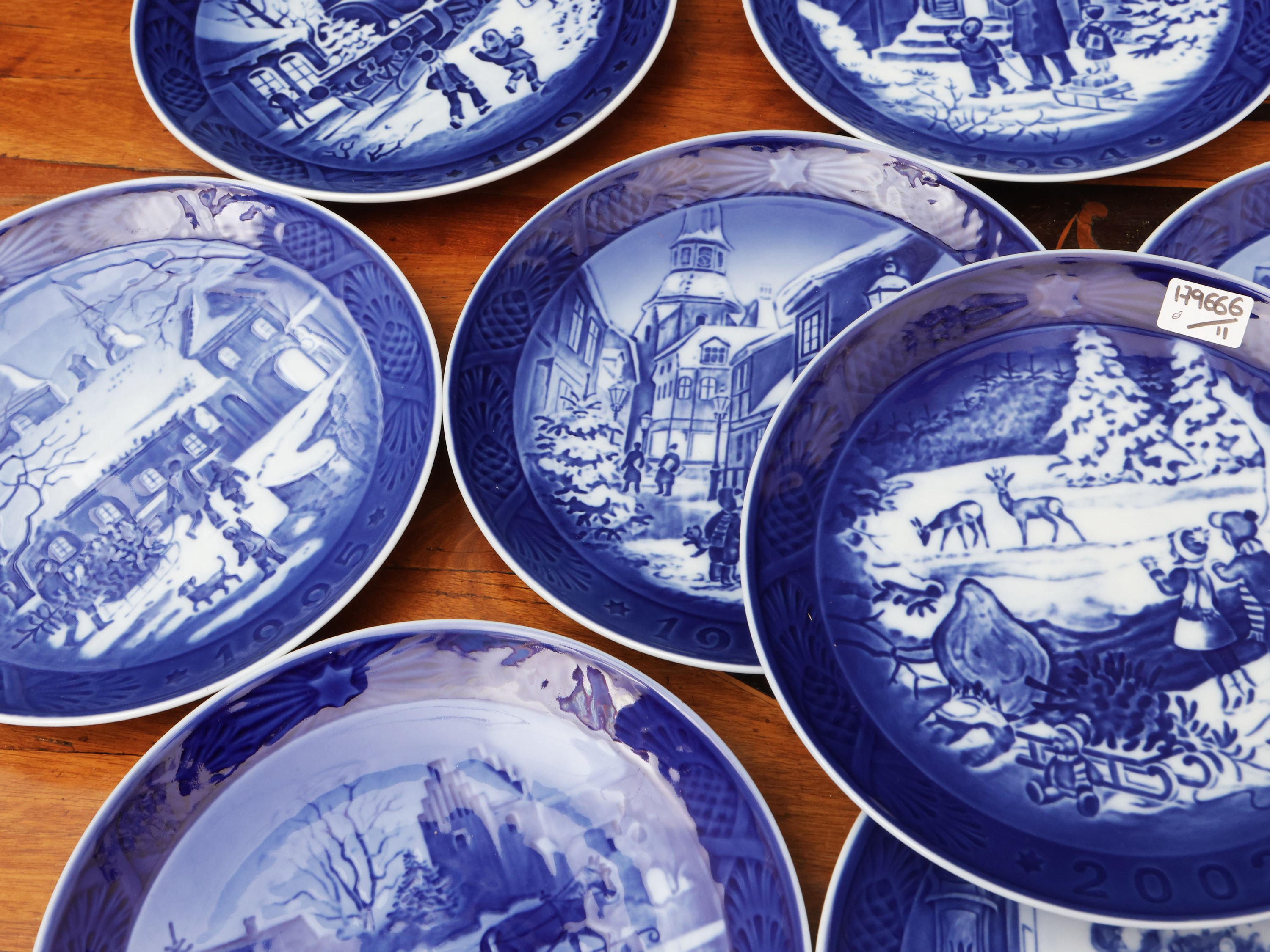 Collezione di Undici Piatti di Natale in Porcellana, Royal Copenhagen