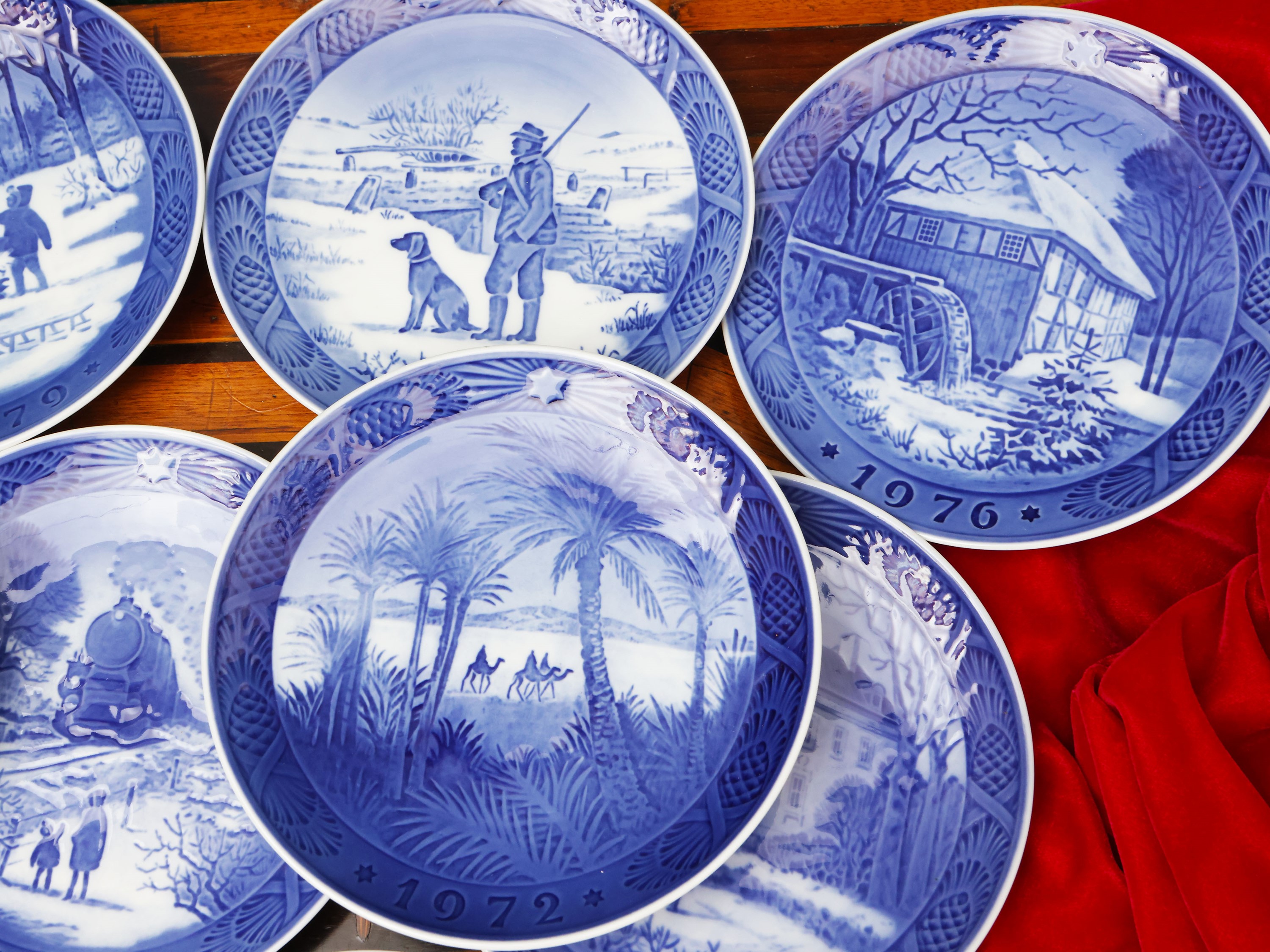 Collezione di Undici Piatti di Natale in Porcellana, Royal Copenhagen