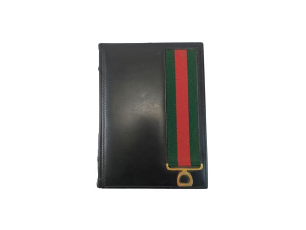 Gucci - Black leather notebook