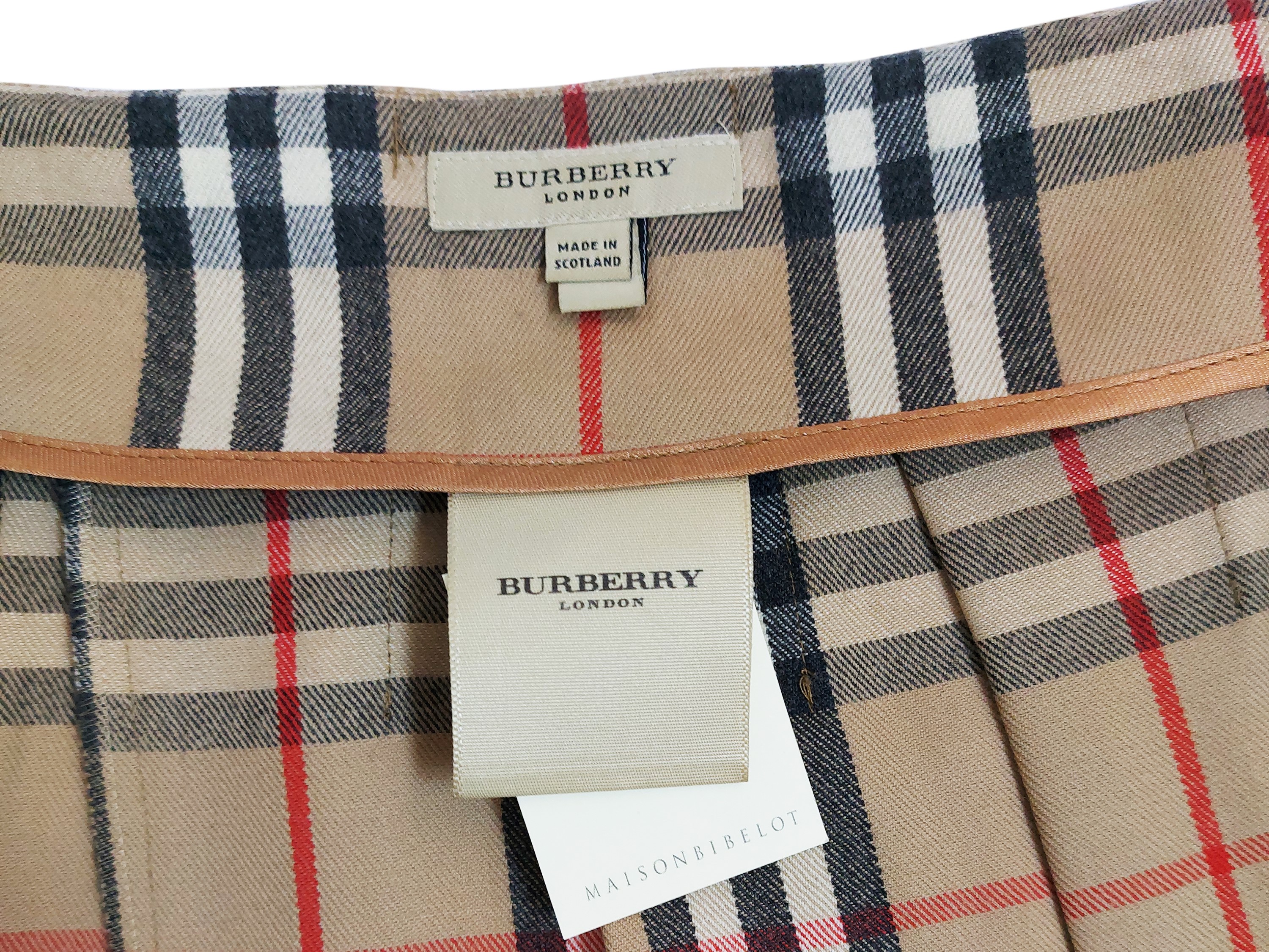 Burberry - Mini Kilt in Lana Check Beige