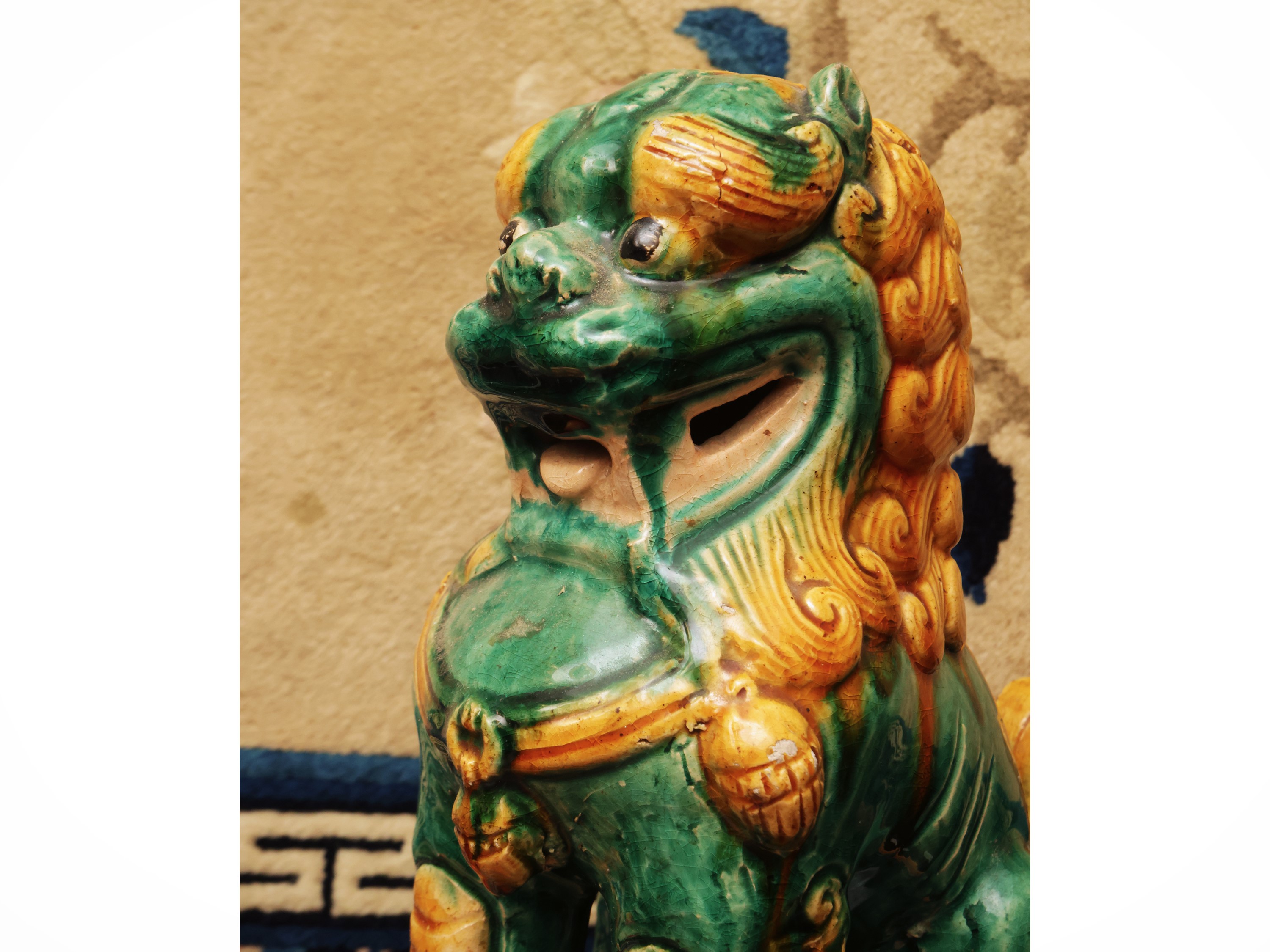 Cane di Pho, porcellana Sancai, Cina, XX secolo