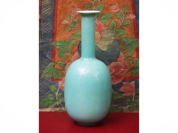 Piccolo vaso in porcellana a smalto turchese, Cina, periodo 1950–1970