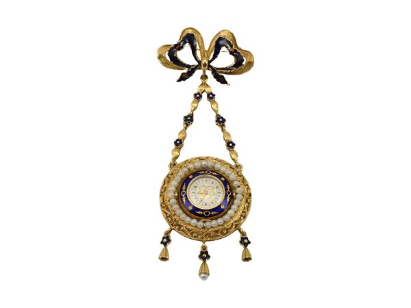 Spilla con orologio monachina in oro giallo, smalti e perle  - Asta Gioielli e Orologi - Maison Bibelot - Casa d'Aste Firenze - Milano