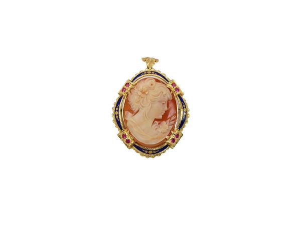 Yellow gold and enamels pendant brooch with cameo