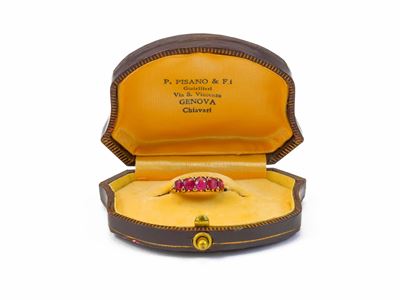 Anello Rivière in Oro Giallo con Rubini e Diamanti