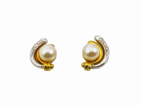 White and yellow gold earrings with diamonds and cultured pearls  - Auction Jewels and Watches - Maison Bibelot - Casa d'Aste Firenze - Milano