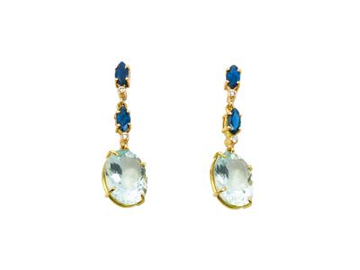 Orecchini pendenti in oro giallo con acquamarine ovali, zaffiri a marquise e diamanti