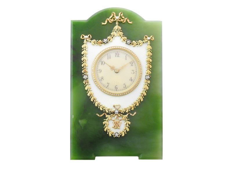 Orologio da tavolo in oro giallo con diamanti, nefrite e smalti policromi, Firenze, anni Ottanta