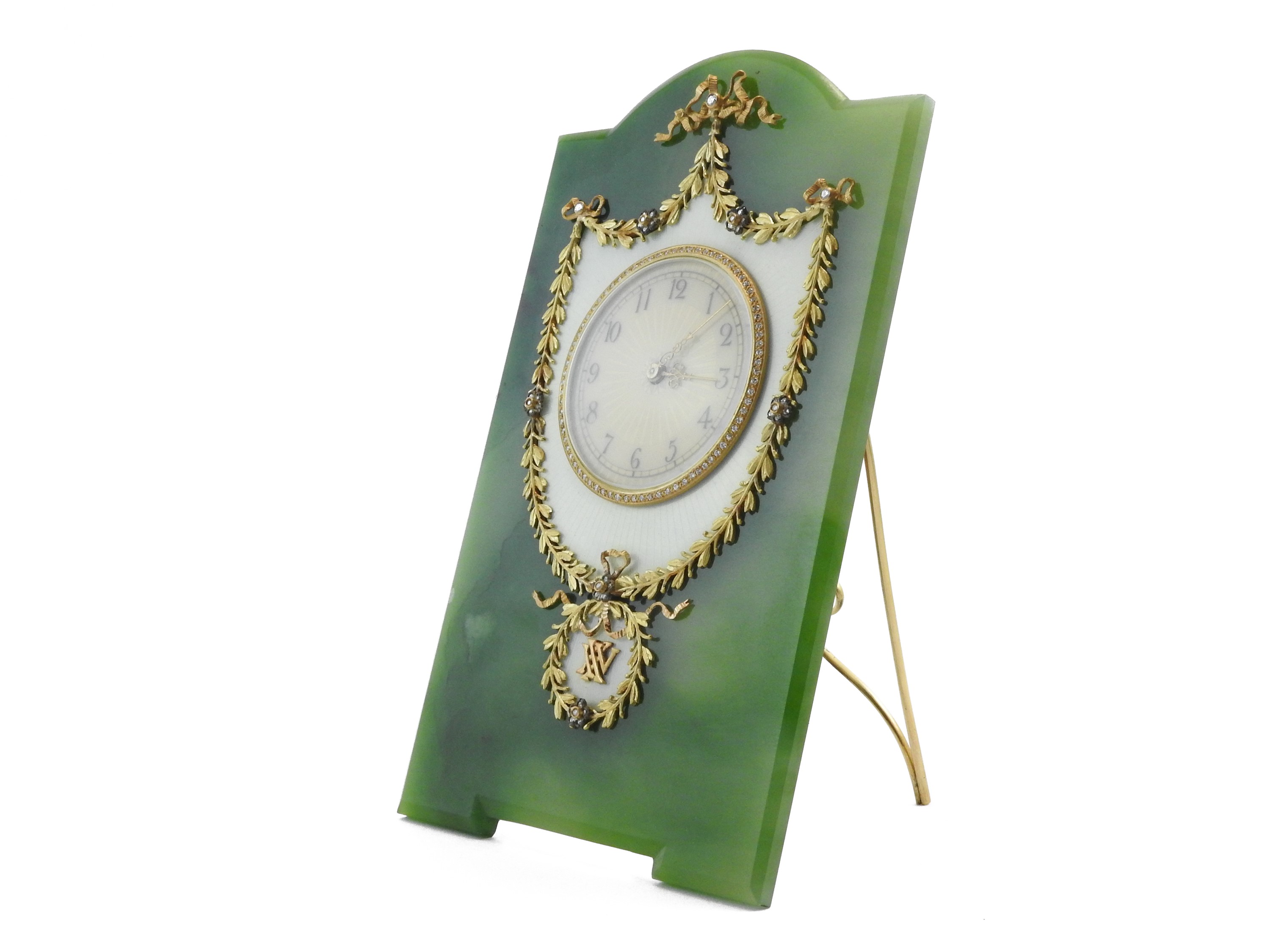 Orologio da tavolo in oro giallo con diamanti, nefrite e smalti policromi, Firenze, anni Ottanta