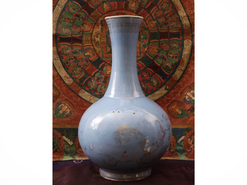 Vaso “shangping” in porcellana, Cina, dinastia Qing, marchio Kangxi