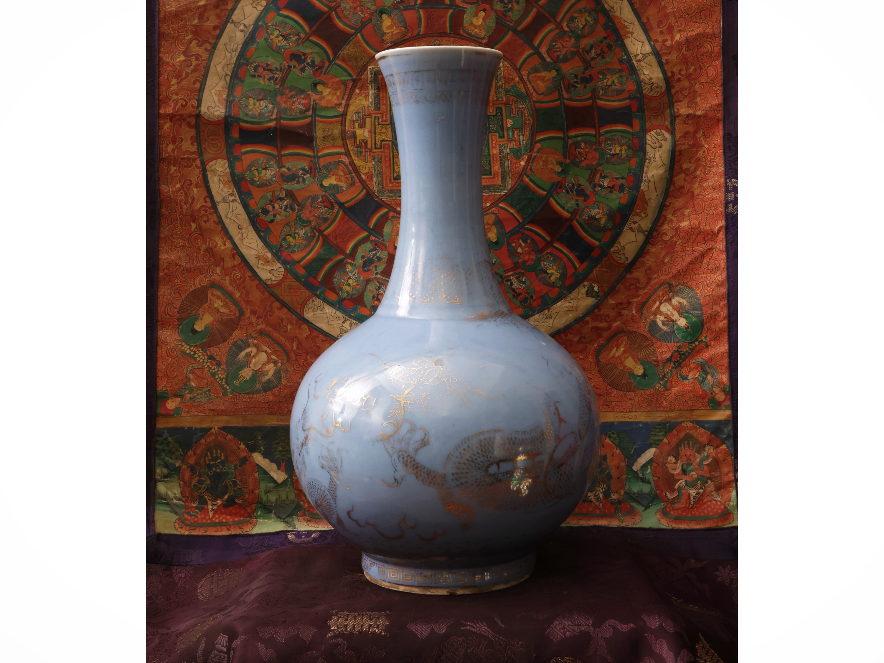 Vaso “shangping” in porcellana, Cina, dinastia Qing, marchio Kangxi