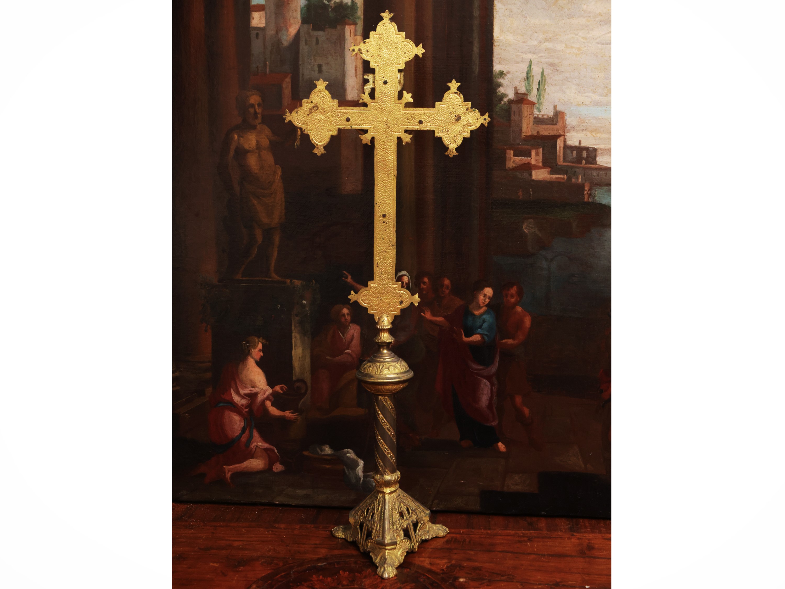 Crocifisso astile da altare, metallo dorato, XIX secolo