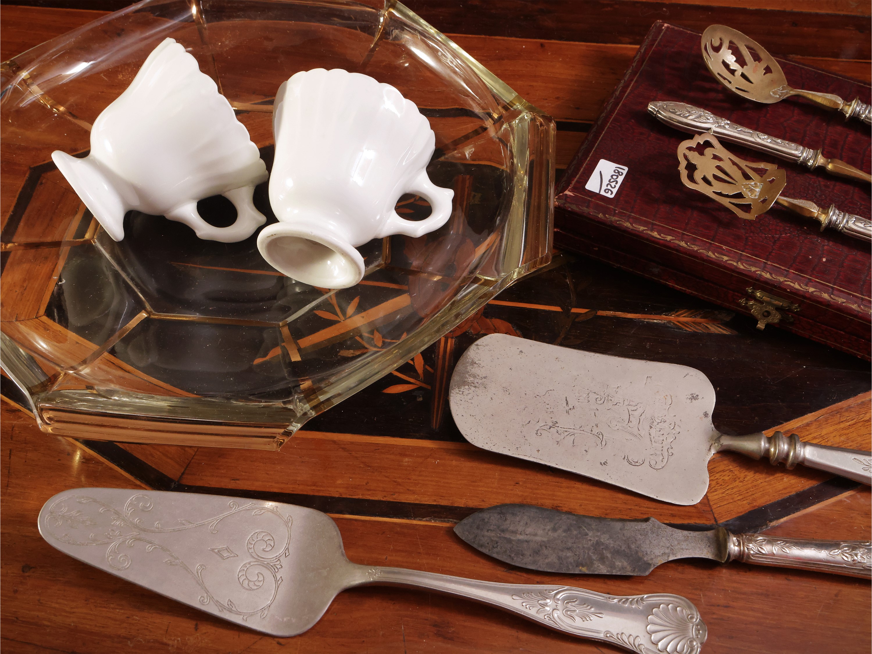 Miscellanea di accessori per la tavola d'epoca, XIX/XX secolo