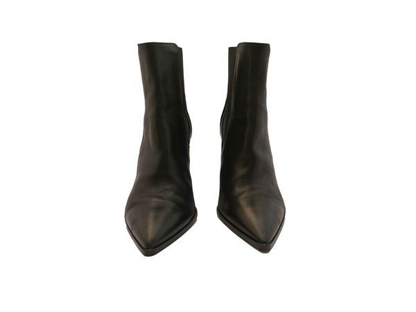 Fratelli Rossetti, Pair of black leather ankle boots