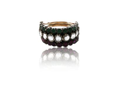 Anello tripla rivière in oro a basso titolo e argento con diamanti a taglio rosa, rubini e smeral...
