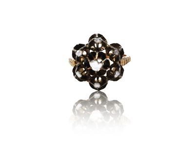Anello in oro giallo e argento con diamanti taglio rosa, misura 23