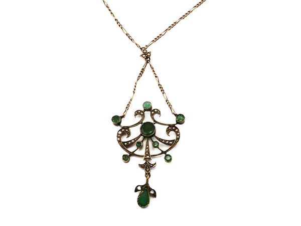 Liberty style necklace in low title yellow gold with emeralds and micropearls  - Auction Jewels and Watches - Maison Bibelot - Casa d'Aste Firenze - Milano