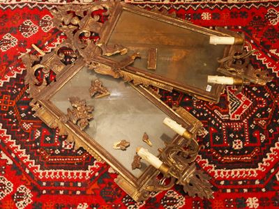 Coppia di ventole in legno intagliato e dorato a mecca, XVIII secolo